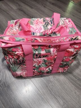 GUC Vera Bradley Pink Rainforest Canopy Soft Cooler